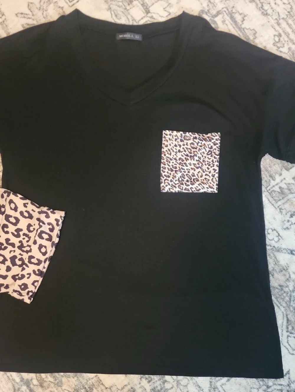 Womens Large Miholl Black Top with Leopard Pocket + Leopard Print Top..Like New - Picture 5 of 10